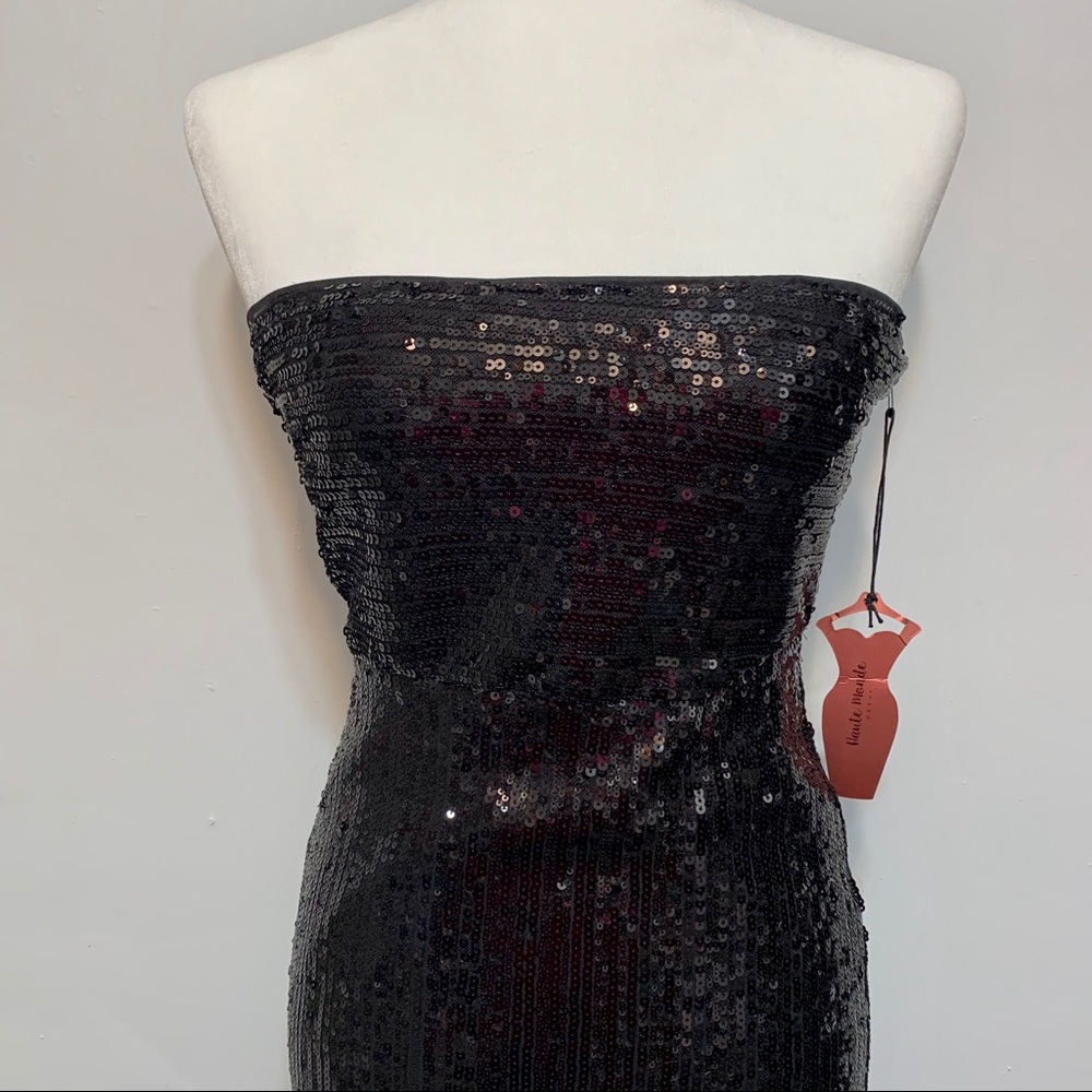 Sexy Black sequin strapless mini dress. Party time
